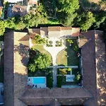 Nocleg ze śniadaniem Le Domaine Des Platanes 3*
