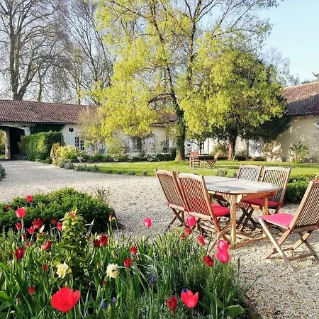 Couette-café Le Domaine Des Platanes Bourg-Charente