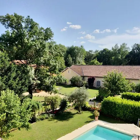 Le Domaine Des Platanes Bed & Breakfast