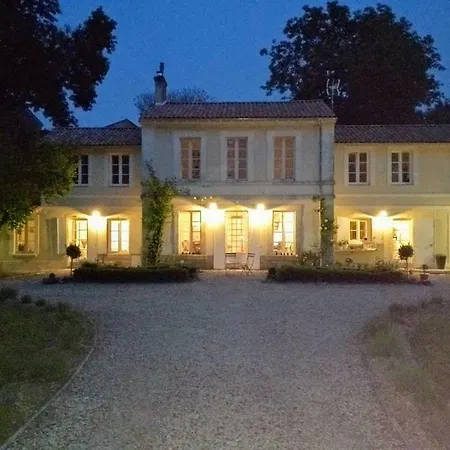 Le Domaine Des Platanes 3* Bourg-Charente